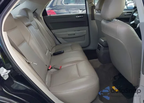 2008 Chrysler 300 Lx from USA, damaged, VIN 2C3KA43R88H103671